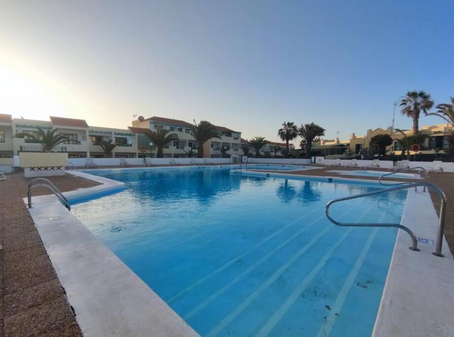 Puskas Apartman Costa De Antigua Exterior foto